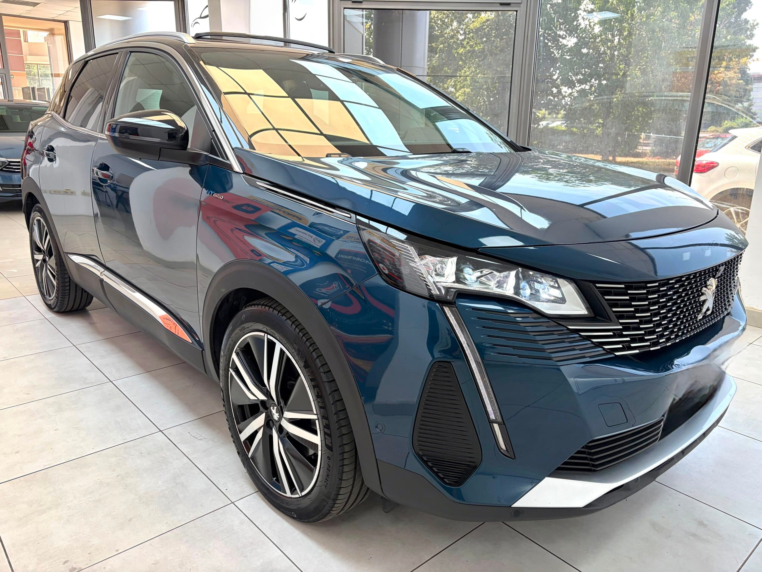 car-image