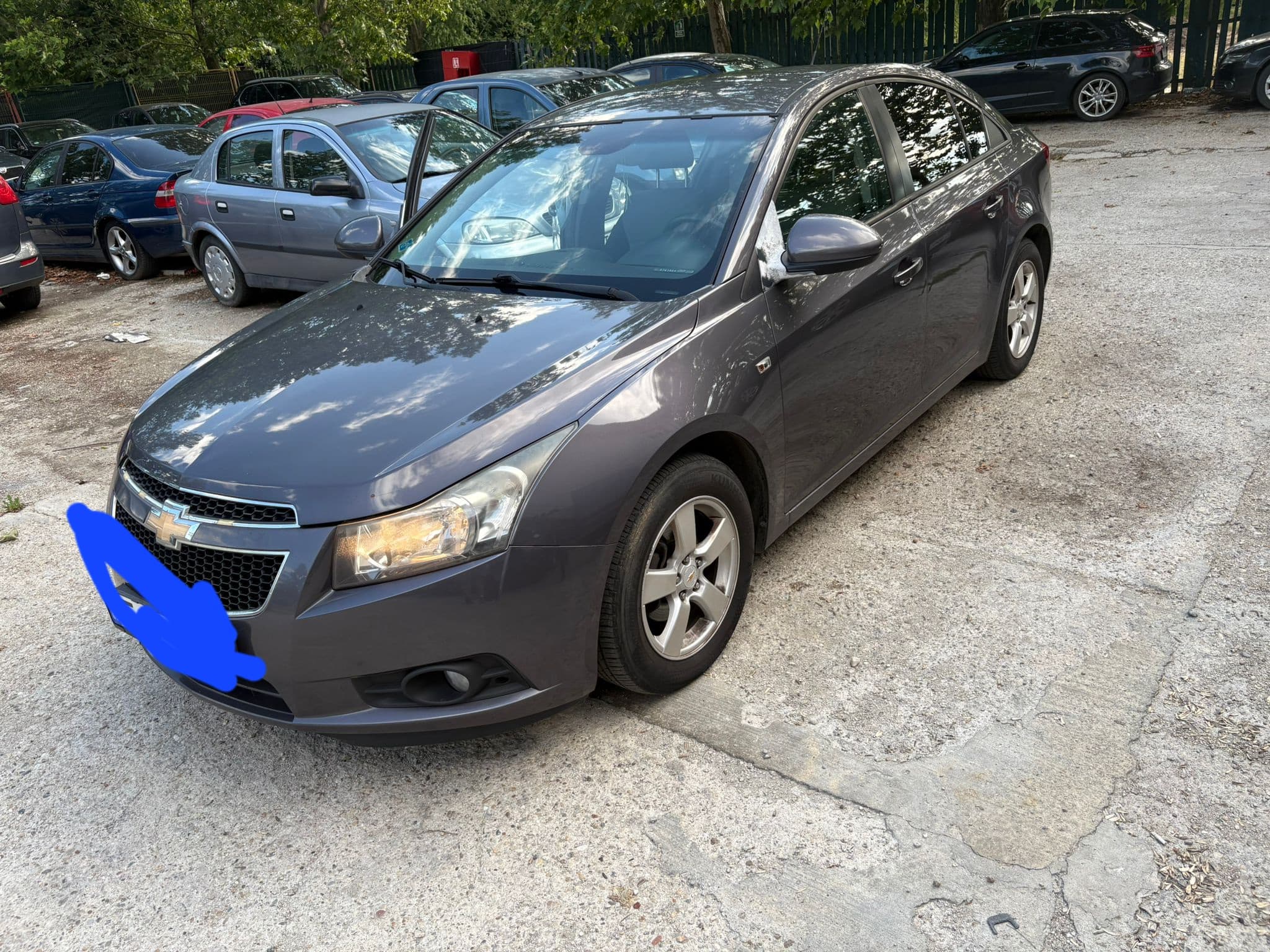 car-image