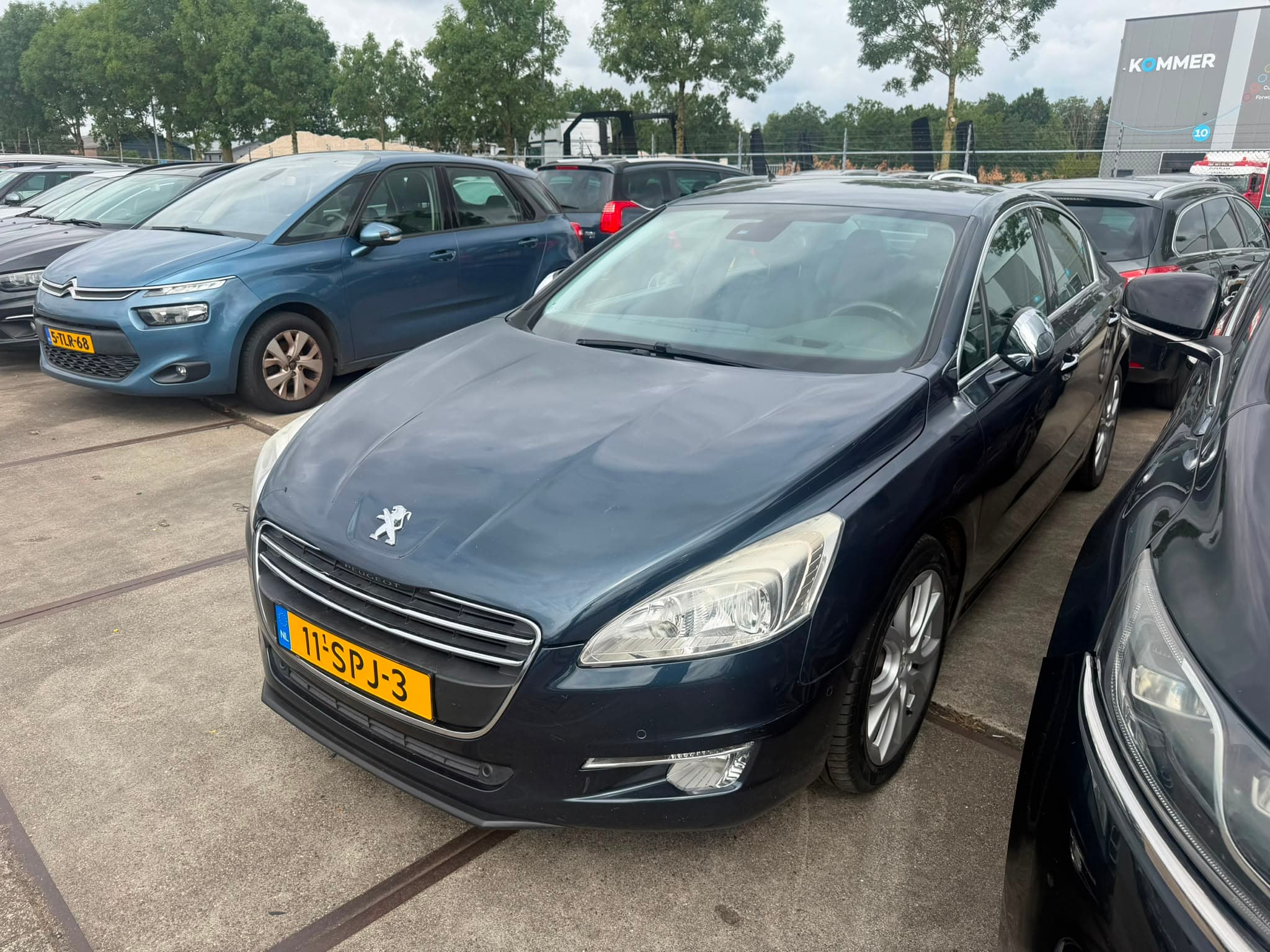 car